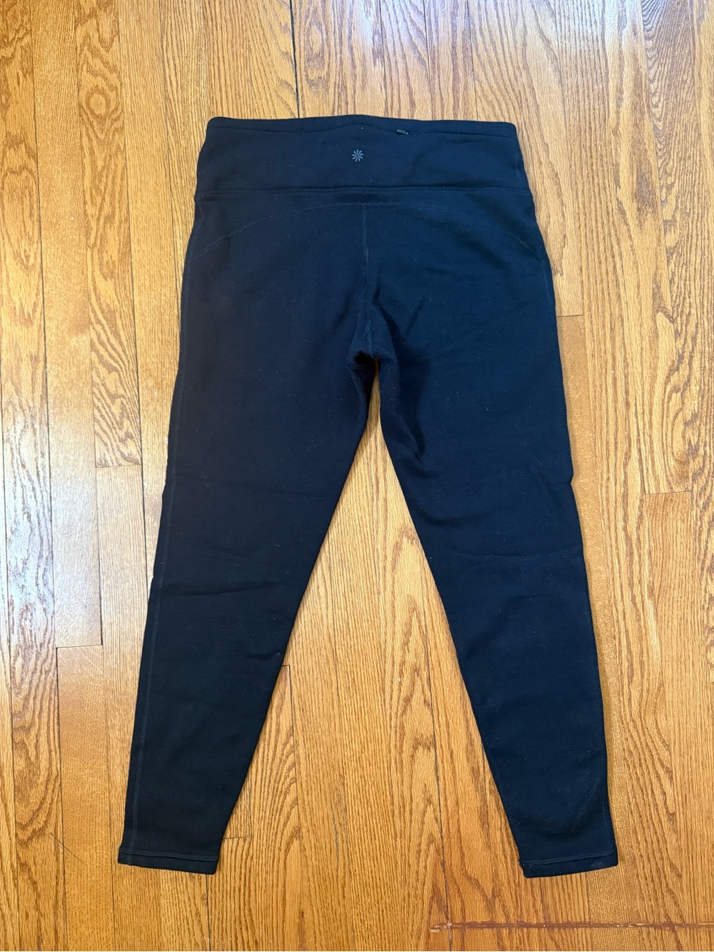 Athleta High-Rise Black Altitude Tight in Polartec Power Stretch, Size L